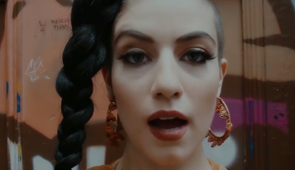 Clau – Menina De&nbsp;Ouro