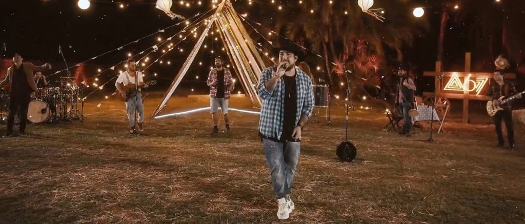 “Se Namorar Fosse Bom” e “Jeito Carinhoso”