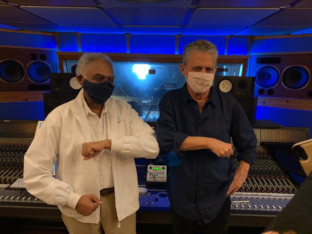 Gil e Chico Em Nova&nbsp;Parceria