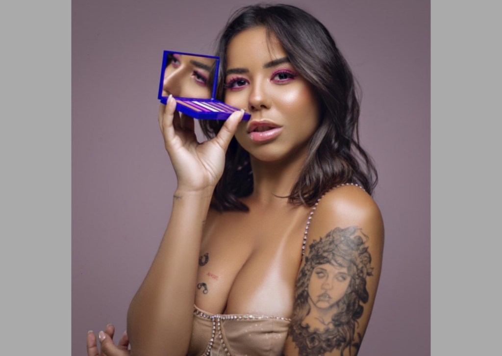 Sucesso Em Maquiagens